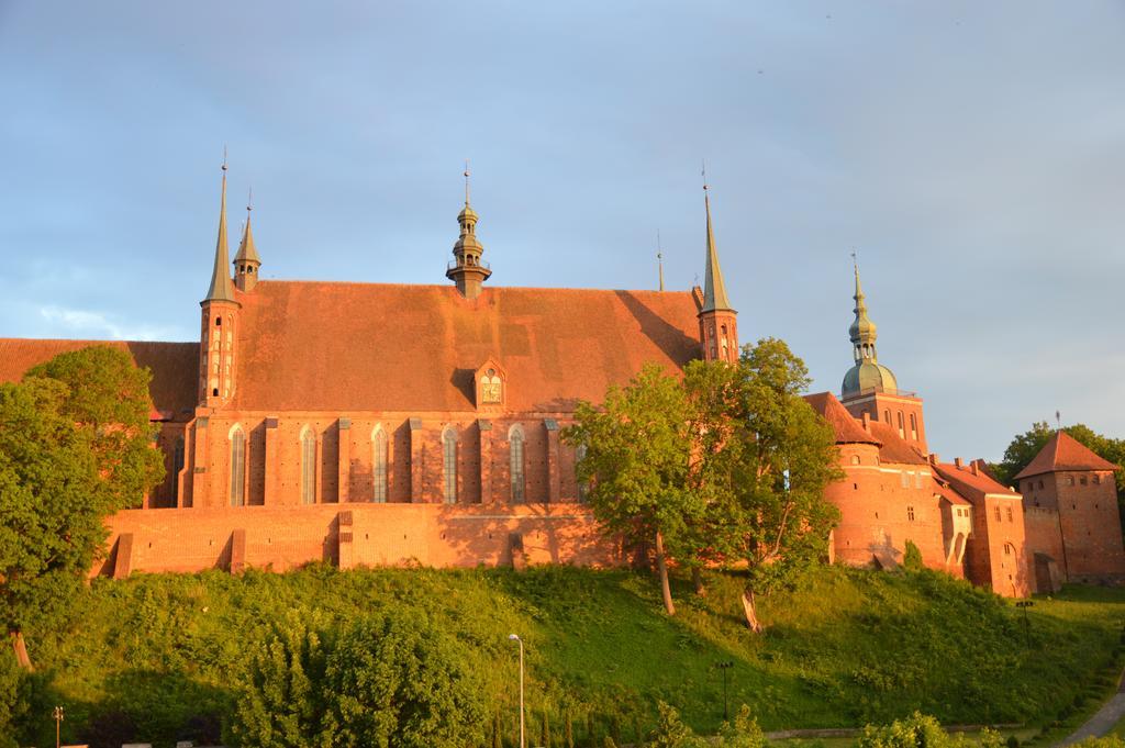 Pod Wzgorzem Bed & Breakfast Frombork Kamer foto